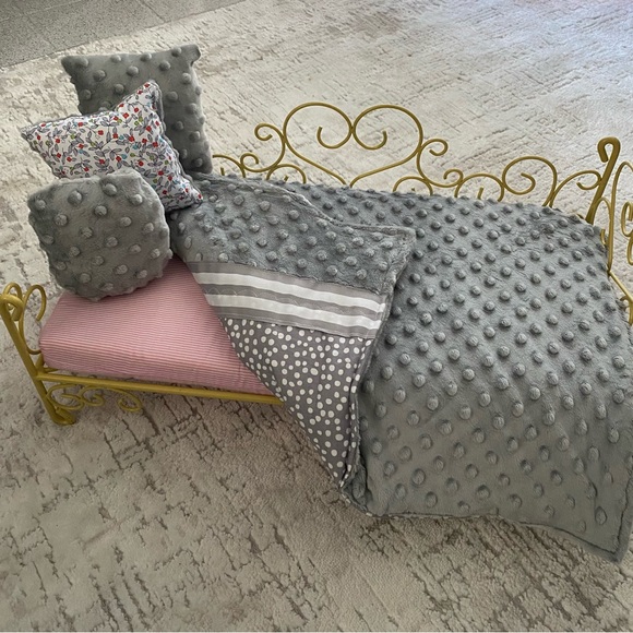 Handmade reversibly minky doll bedding set - Picture 9 of 10